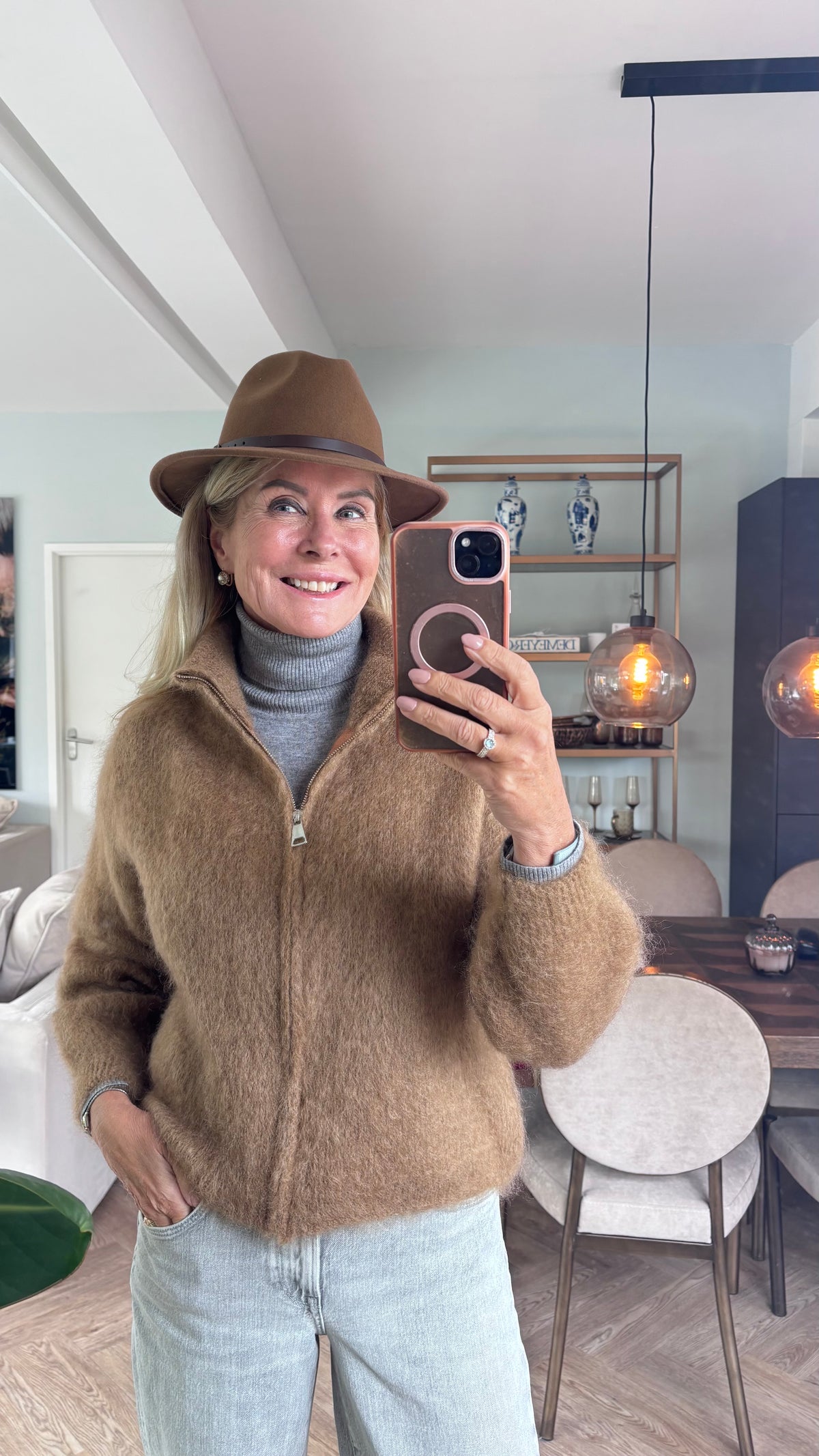 Mohair vest camel