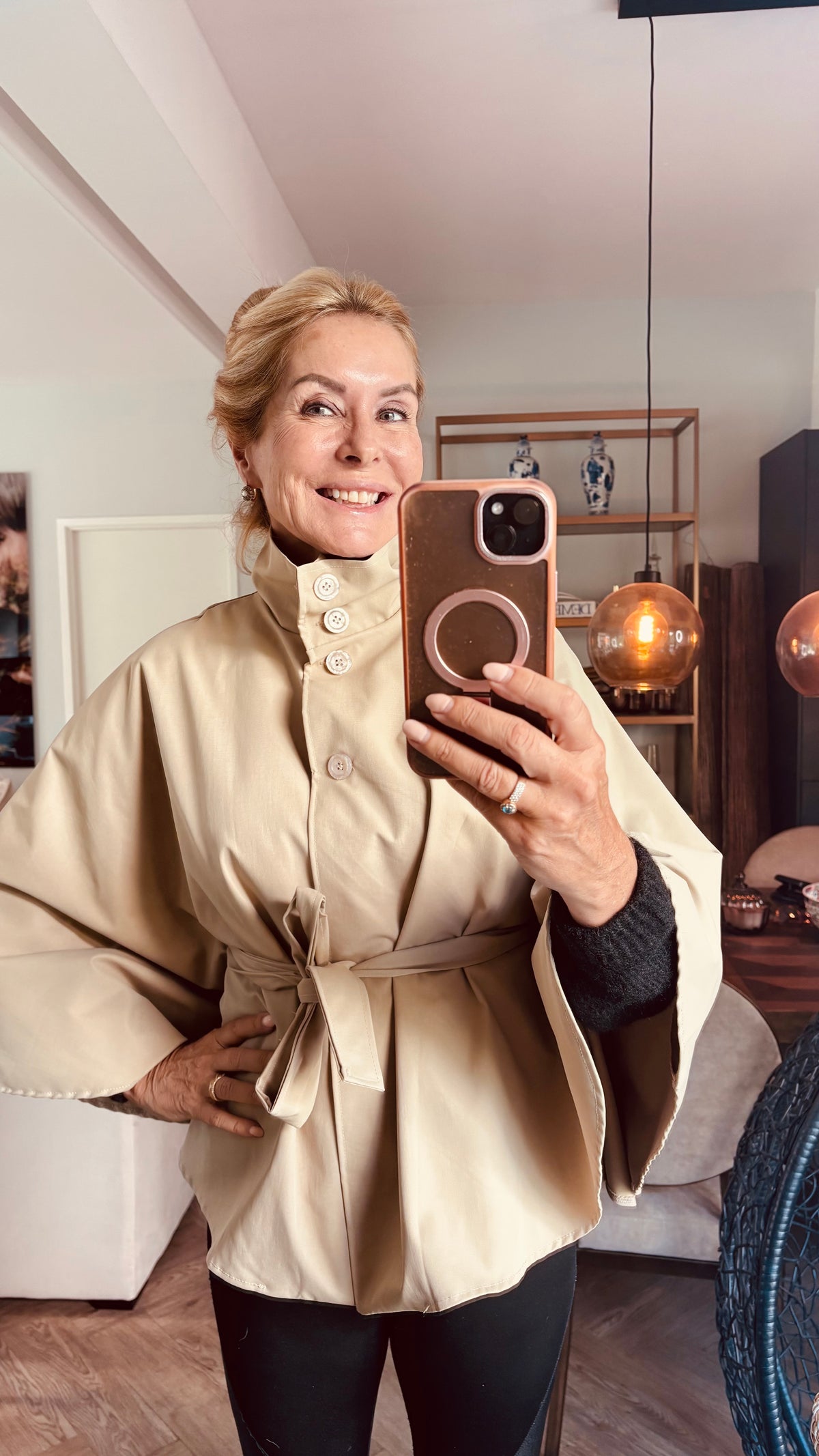 Poncho cape beige