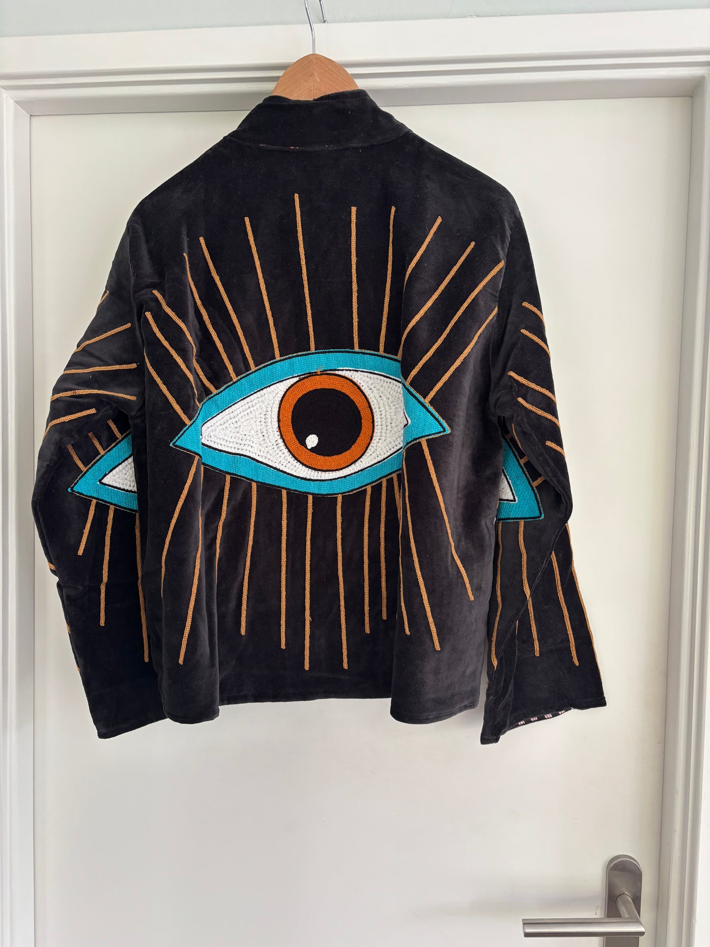 Jasje velvet zwart oog camel