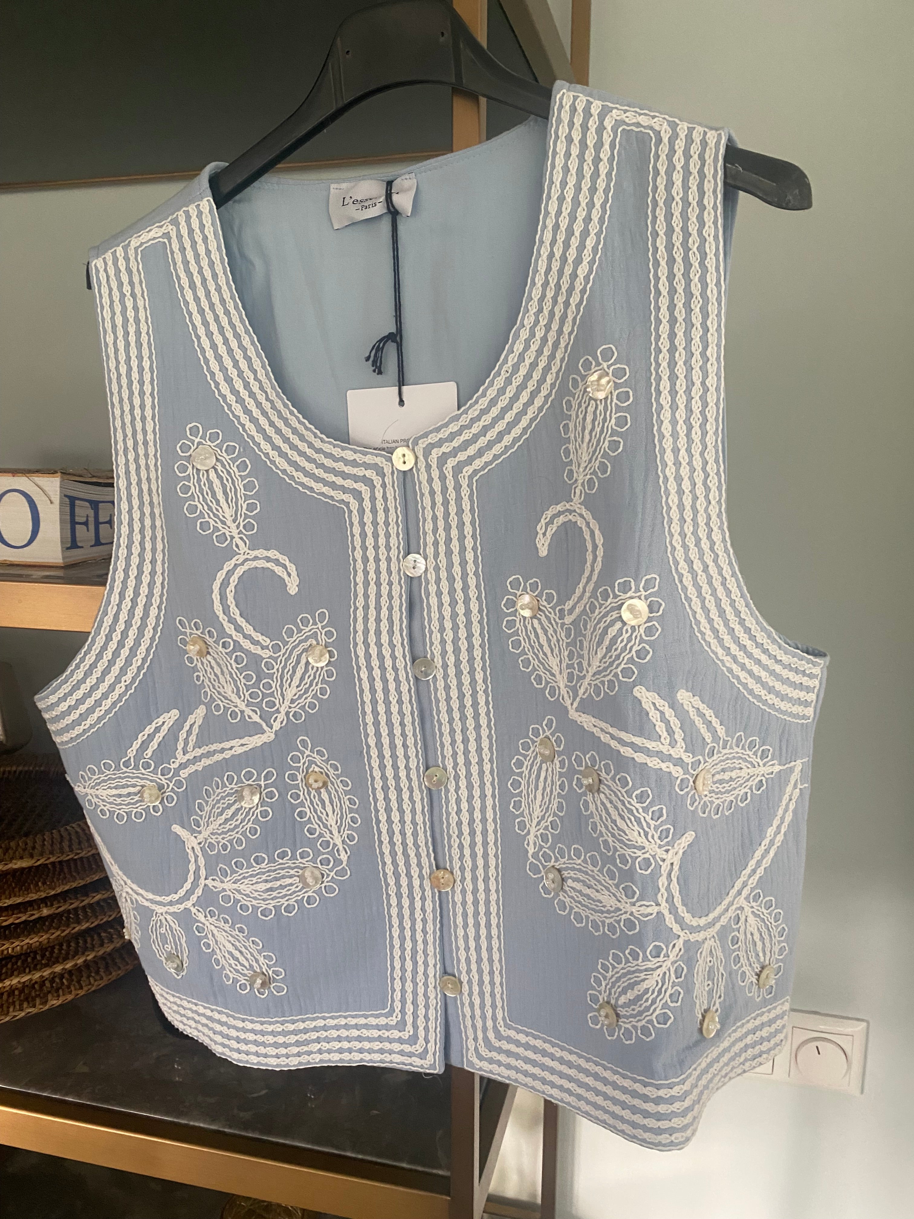 Gilet embroidery light blue bella