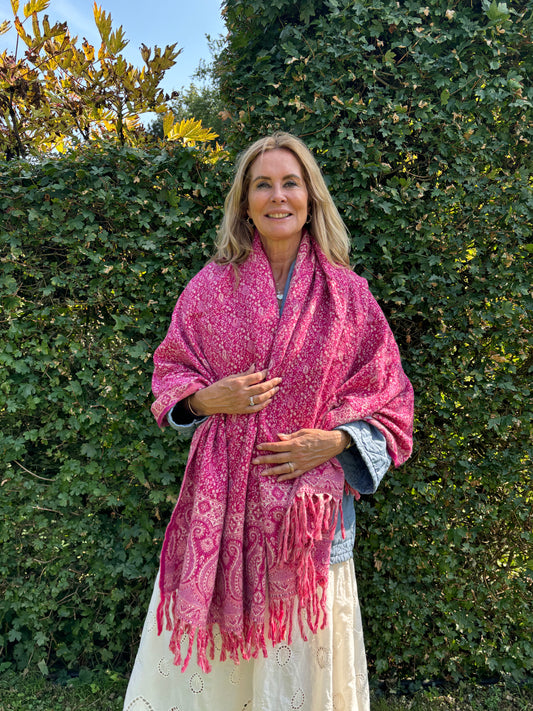 Tibetan scarf fuchsia