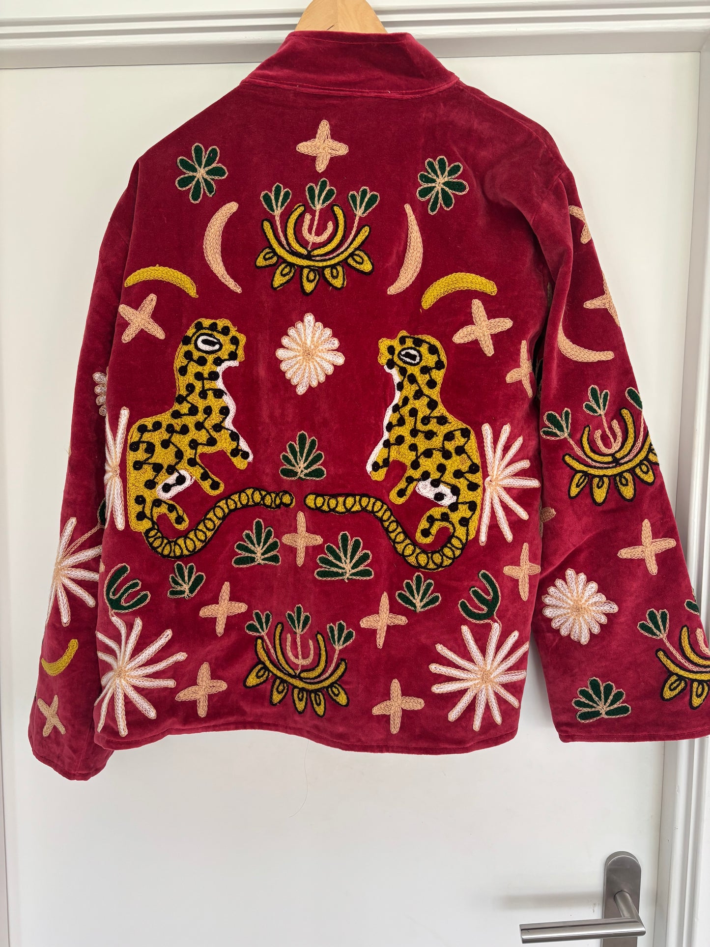 Jasje velvet rood panter