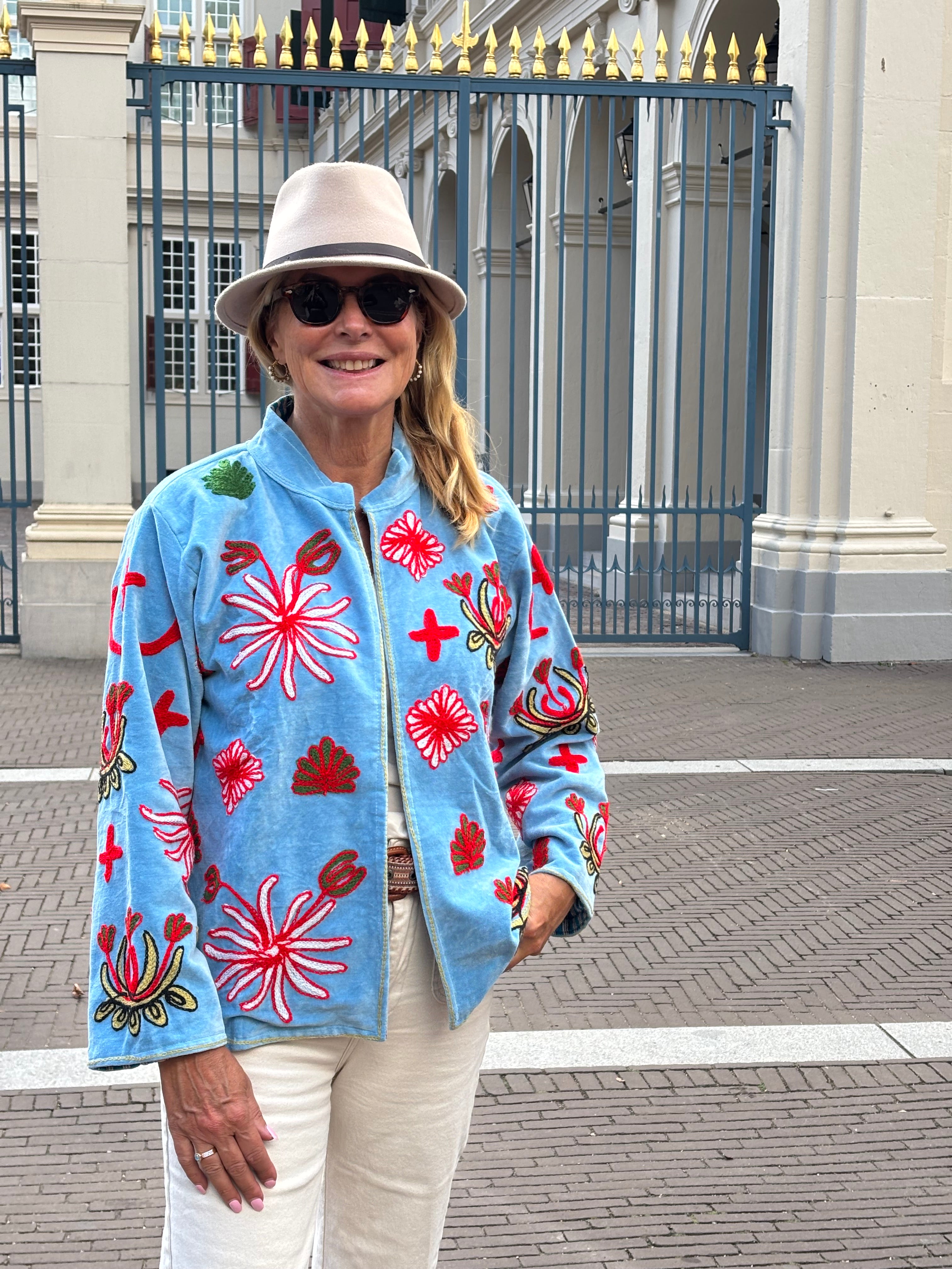 Jasje velvet light blue red