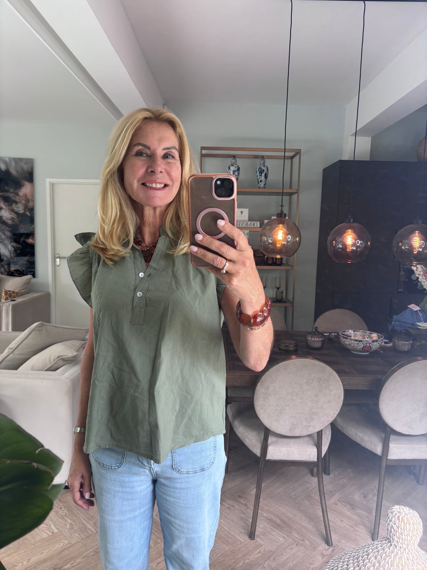Blouse khaki v hals roesel