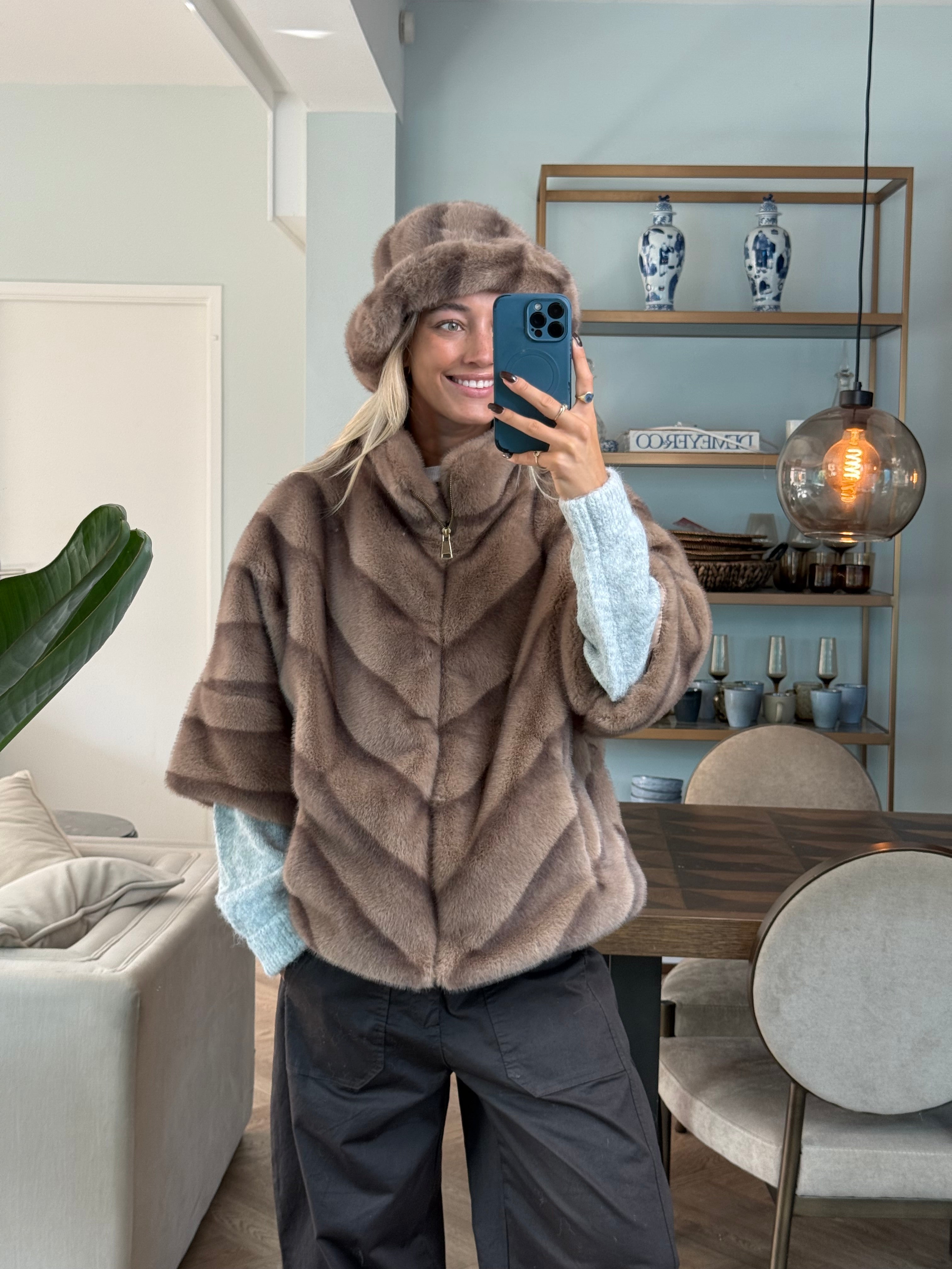 Jas Fake Fur Taupe streep