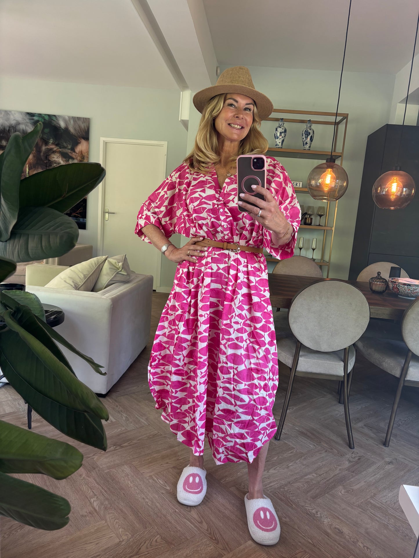 Dress fish fuchsia
