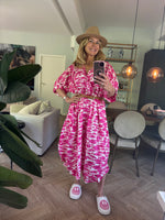 Dress fish fuchsia