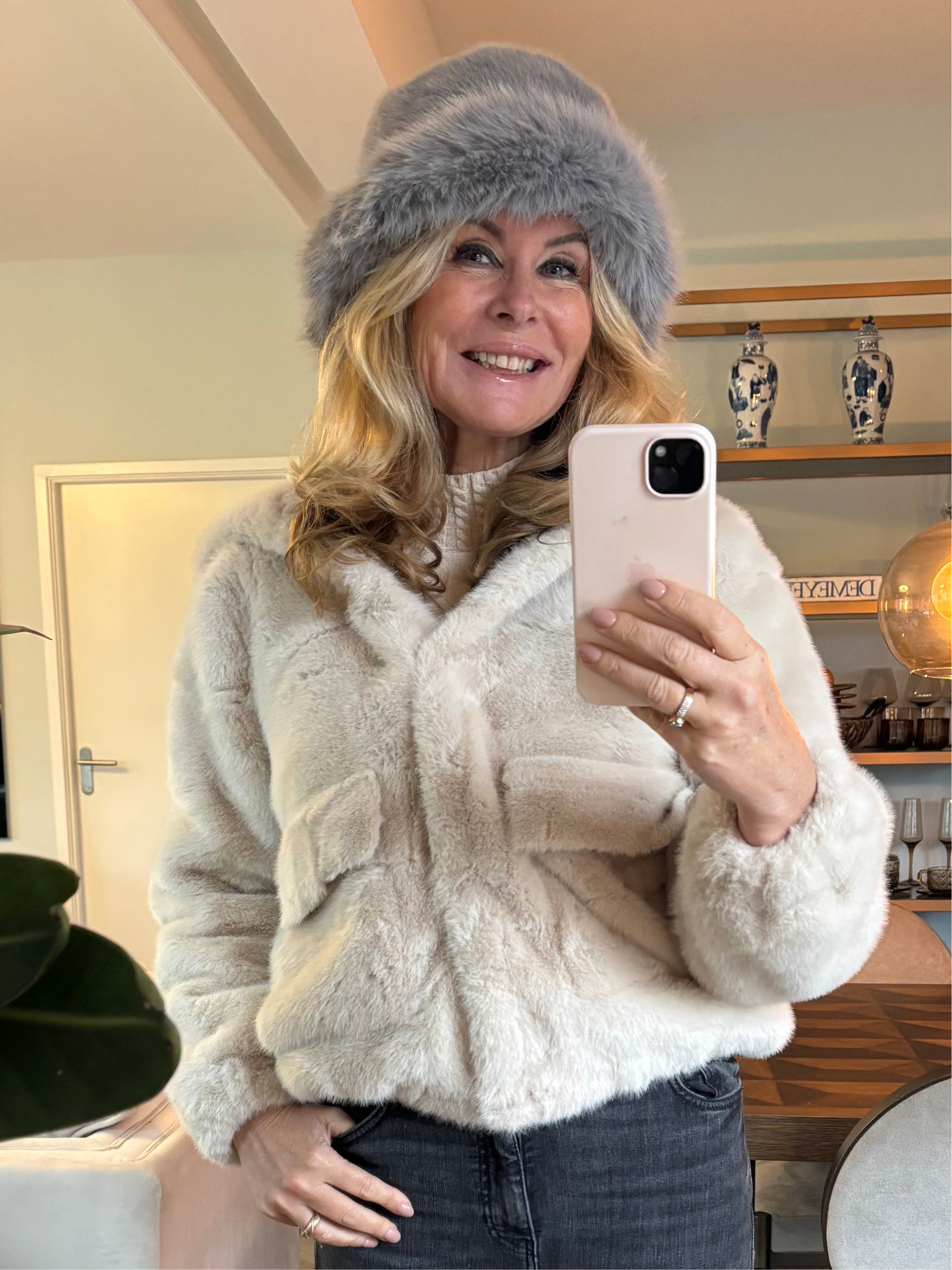 Hoedje Licht Grijs fake fur